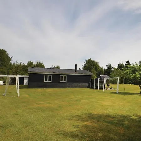 Feriehus Three-bedroom Holiday In Vaggerlose *