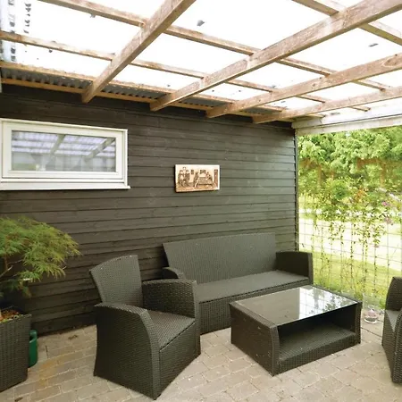 Three-bedroom Holiday In Vaggerlose * Bøtø By