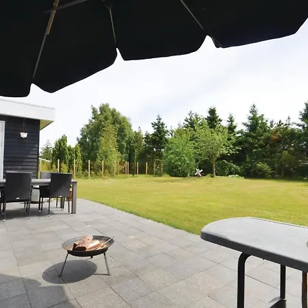 Three-bedroom Holiday In Vaggerlose Feriehus