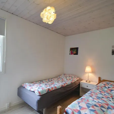 Three-bedroom Holiday In Vaggerlose
