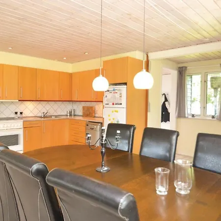 Three-bedroom Holiday In Vaggerlose Feriehus *